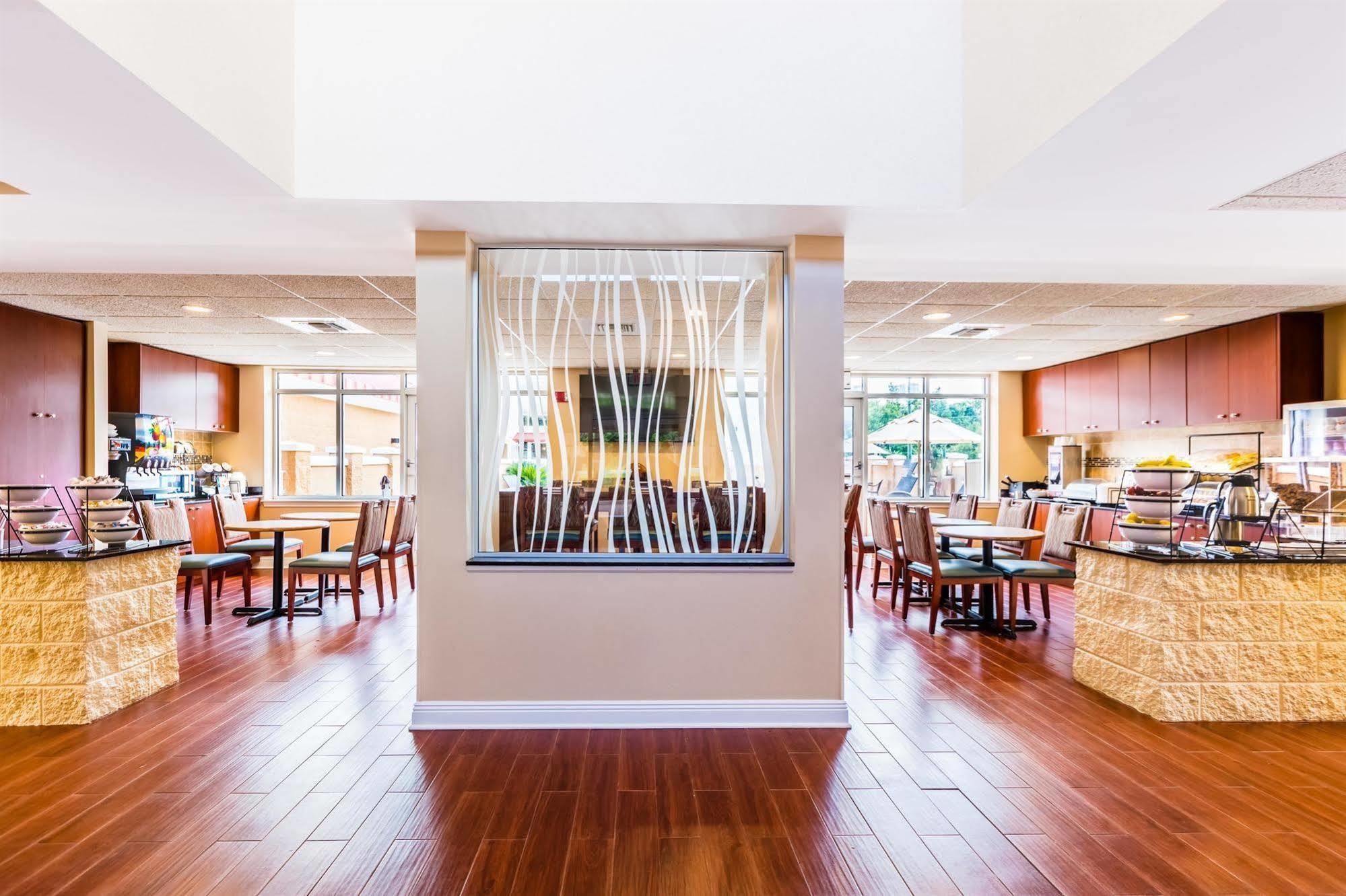 Best Western Milton Inn Экстерьер фото